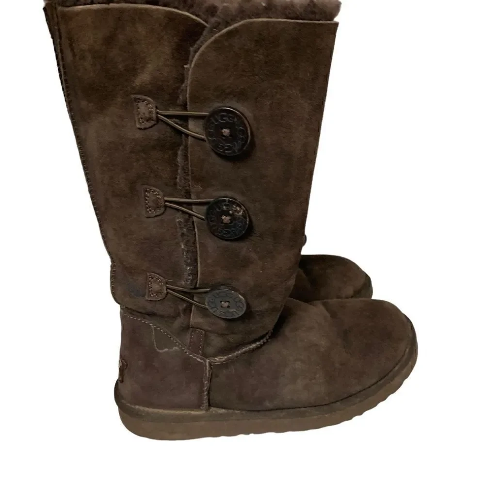 UGG Tall Three Button Wraps Boots in Chocolate 1873 - Size 7